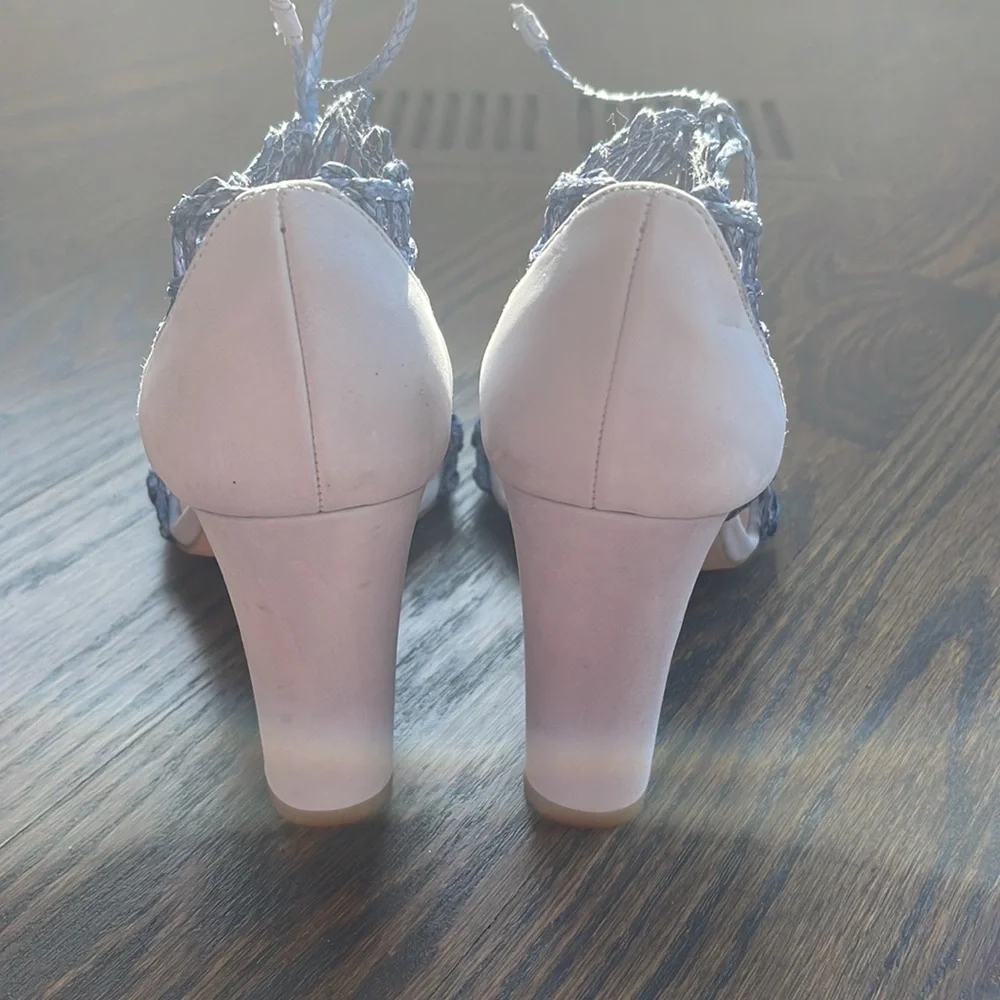Stuart Weitzman gently used